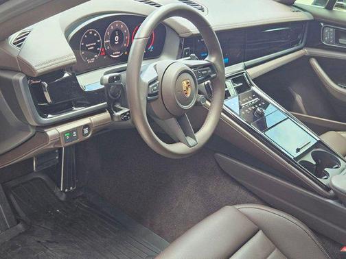 2025 Porsche Panamera RWD