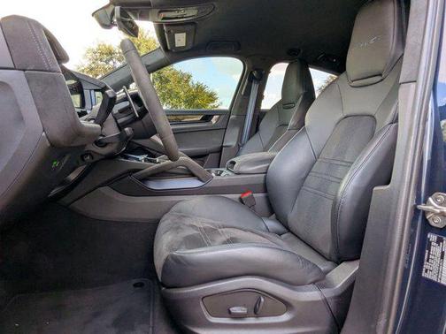 2024 Porsche Cayenne Turbo GT