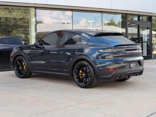 2024 Porsche Cayenne Turbo GT