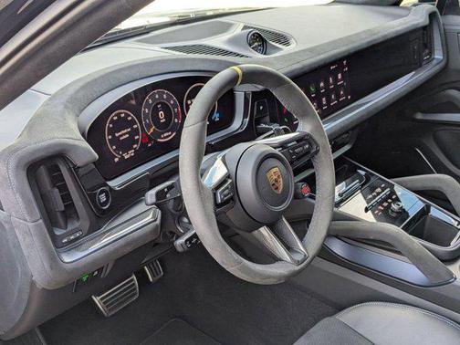 2024 Porsche Cayenne Turbo GT