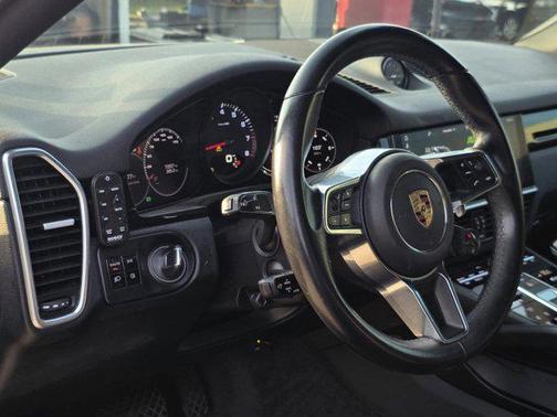 2020 Porsche Cayenne Cayenne