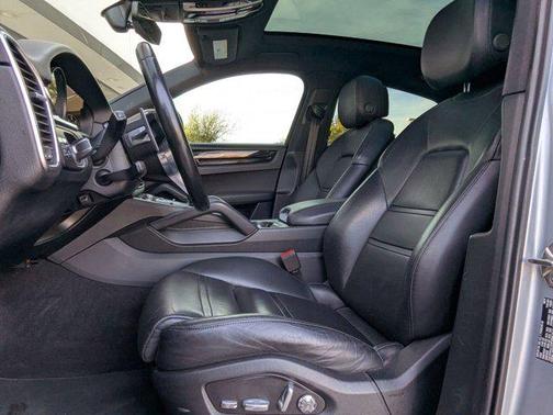 2020 Porsche Cayenne Cayenne