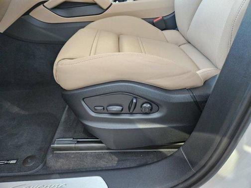 2025 Porsche Cayenne Cayenne