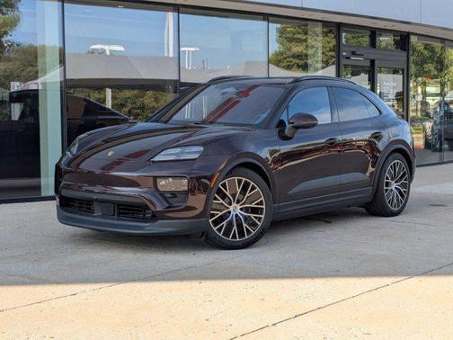 2025 Porsche Macan 4