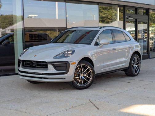 2026 Porsche Macan AWD
