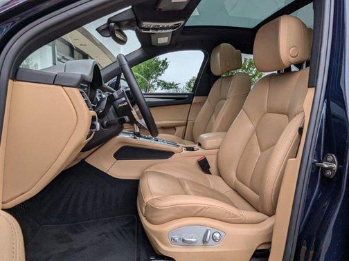 2017 Porsche Macan Base
