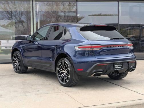 2025 Porsche Macan 