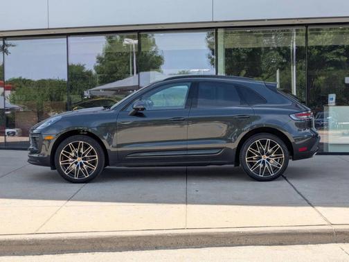 Volcano Grey Metallic 2025 Porsche Macan