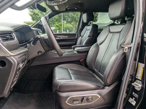 2022 Jeep Wagoneer Series III 4x2
