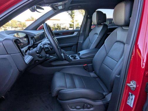 2024 Porsche Cayenne S