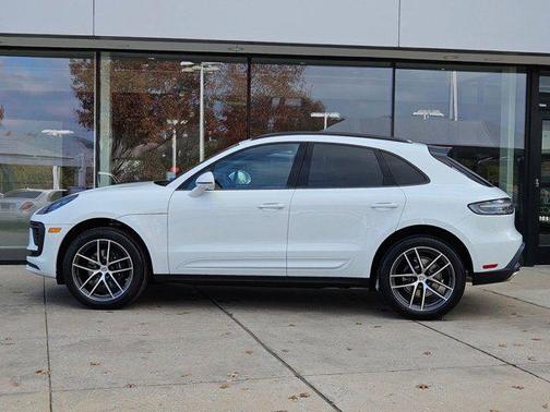 2026 Porsche Macan AWD