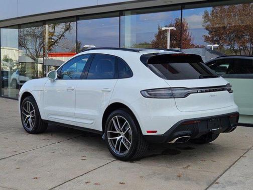 2026 Porsche Macan AWD