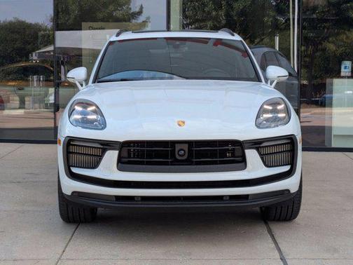 2026 Porsche Macan S