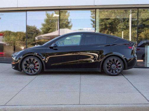 2020 Tesla Model Y Performance Dual Motor All-Wheel Drive