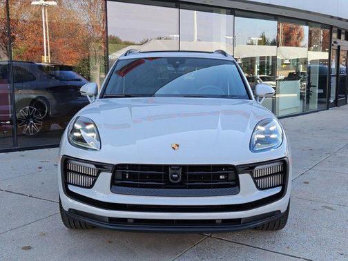 2026 Porsche Macan S