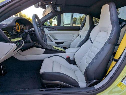 2025 Porsche 911 Carrera S
