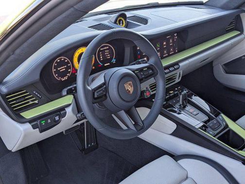 2025 Porsche 911 Carrera S