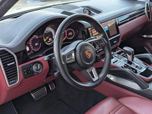 2021 Porsche Cayenne Cayenne Turbo S E-Hybrid