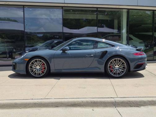 Graphite Blue Metallic 2017 Porsche 911