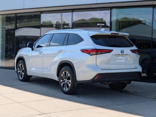 2020 Toyota Highlander Hybrid XLE