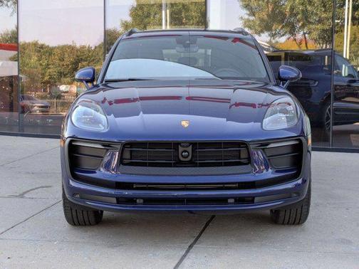 2026 Porsche Macan AWD