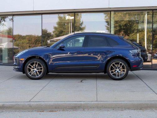 2026 Porsche Macan AWD