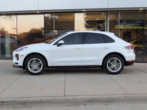2021 Porsche Macan AWD