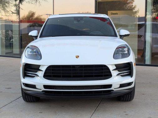 2021 Porsche Macan AWD