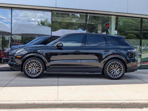 2022 Porsche Cayenne AWD