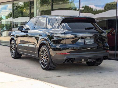 2022 Porsche Cayenne AWD