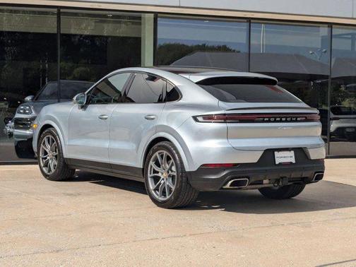 2024 Porsche Cayenne Coupe AWD