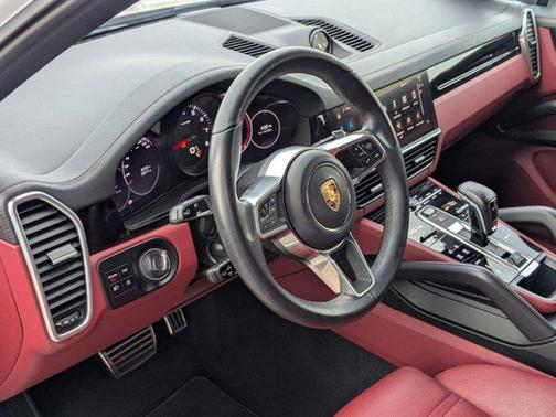 2023 Porsche Cayenne S