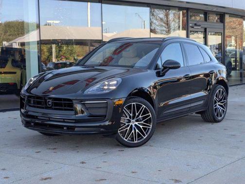2026 Porsche Macan AWD
