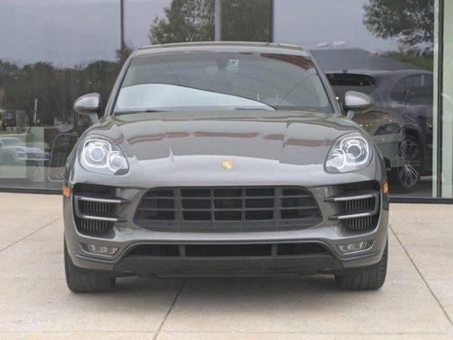 2015 Porsche Macan Turbo