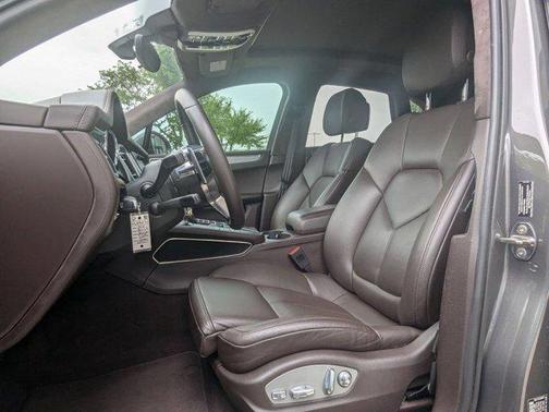 2015 Porsche Macan Turbo