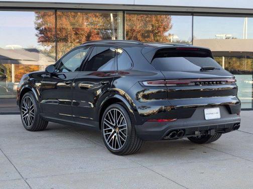 2026 Porsche Cayenne Cayenne