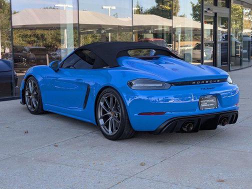 2023 Porsche 718 Spyder Roadster
