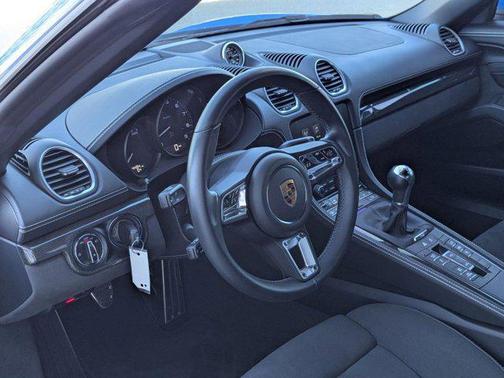 2023 Porsche 718 Spyder Roadster