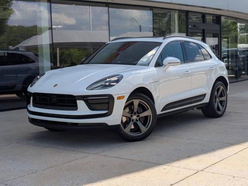 2026 Porsche Macan 