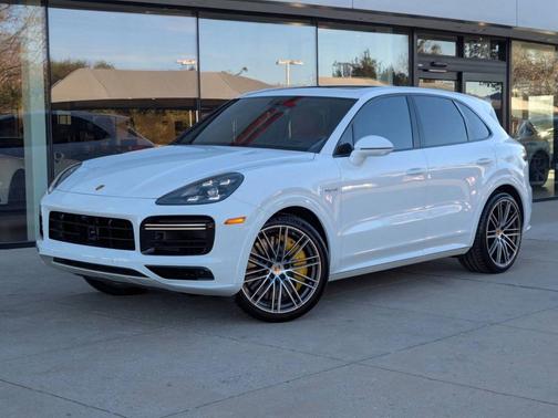 2021 Porsche Cayenne 