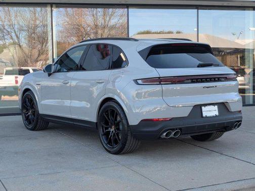 2026 Porsche Cayenne Cayenne S E-Hybrid