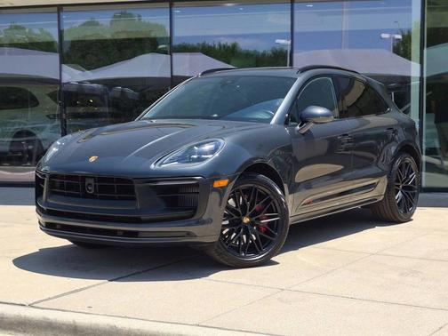 Volcano Grey Metallic 2023 Porsche Macan