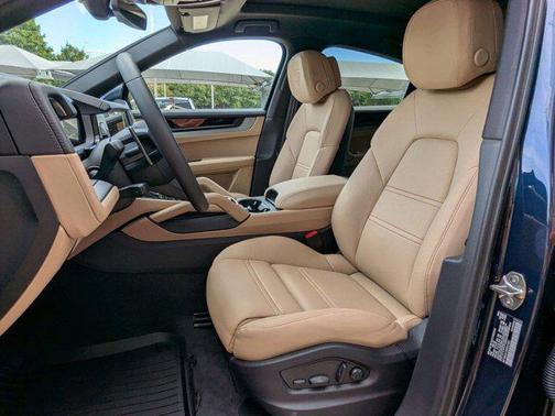 2025 Porsche Cayenne E-Hybrid
