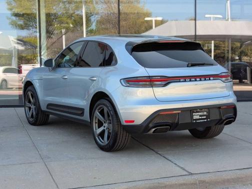 2025 Porsche Macan 