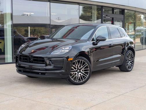 2025 Porsche Macan 