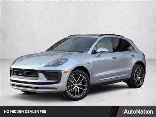 Dolomite Silver Metallic 2026 Porsche Macan