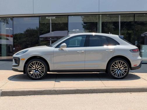 2025 Porsche Macan 