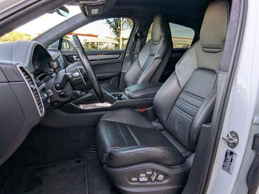 2021 Porsche Cayenne Turbo