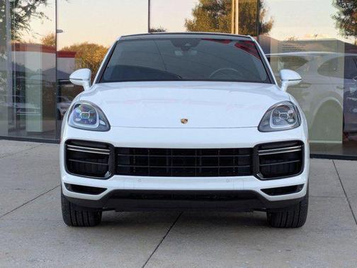 2021 Porsche Cayenne Turbo