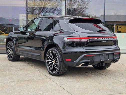 2026 Porsche Macan AWD